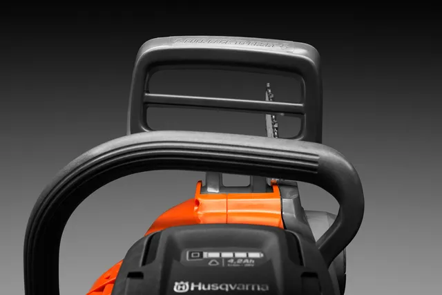 Pilarka akumulatorowa Husqvarna 225i zestaw osłona hamulca