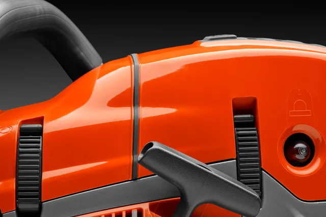 Pilarka spalinowa Husqvarna 550 XP® MARK II widocznosc cięcia