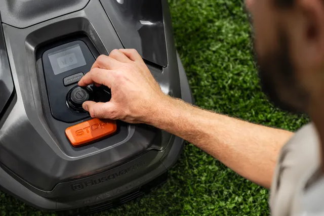 Robot koszący Automower® Husqvarna 405XE NERA automower access