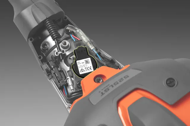 Wykaszarka spalinowa Husqvarna 525RX Mark II gotowa do podłączenia