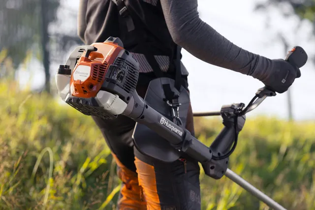 Wykaszarka spalinowa Husqvarna 525RX Mark II profesjonalne_zastosowanie