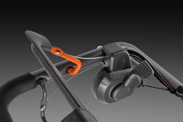 Zmienna prędkość jazdy Husqvarna LC 353V