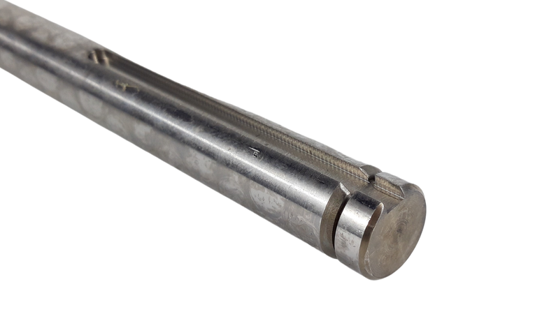 Oś przekładni hydrostatycznej Tuff Torq K46 - dłuższa