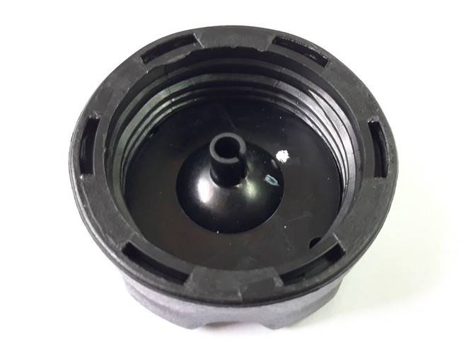 Korek paliwa kosiarki / glebogryzarki Stiga Combi 48 / SRC 36 V (118550943/1 )