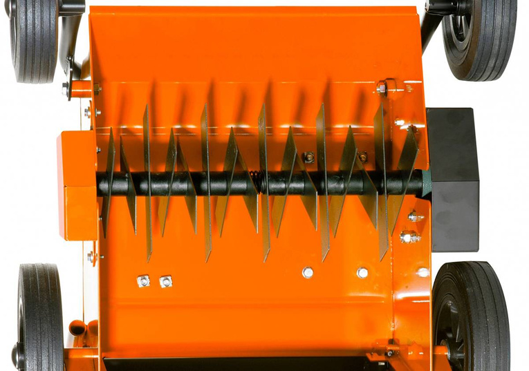 Wertykulator spalinowy Oleo-Mac SCA 38 R