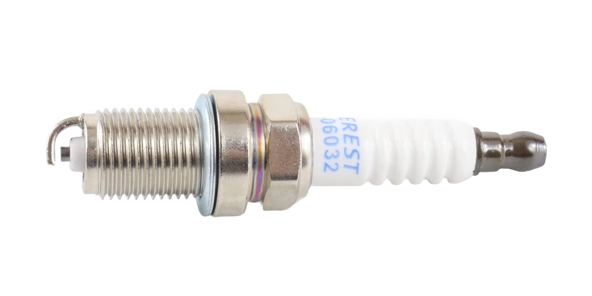 Świeca zapłonowa Everest (BCPR5ES, RC12YC, RC14YC)