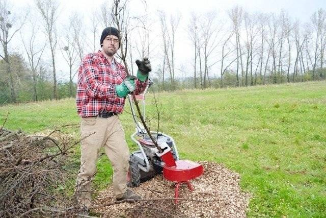 Rozdrabniacz do gałęzi DV - 70 - przystawka do ciągnika Dakr Panter