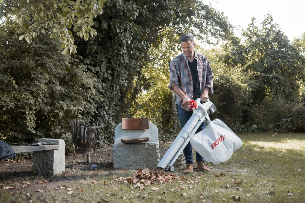 Akumulatorowy odkurzacz i dmuchawa do liści IKRA ICBV2-20