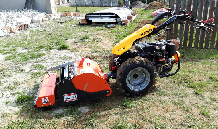 Ciągnik jednoosiowy Pasquali XB 50 Honda z glebogryzarką separacyjną Muratori MWX 66